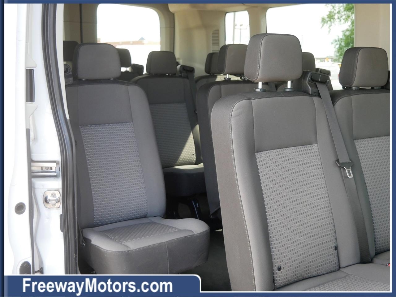 Ford Transit Passenger Wagon T-350 148" Med Roof XL AWD 2024