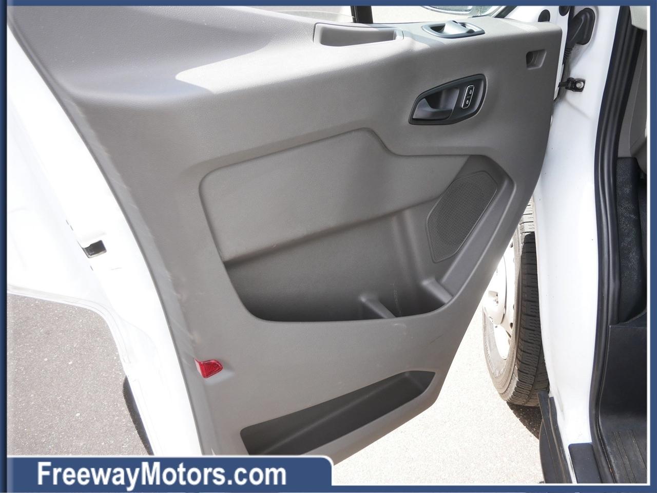 Ford Transit Passenger Wagon T-350 148" Med Roof XL AWD 2024