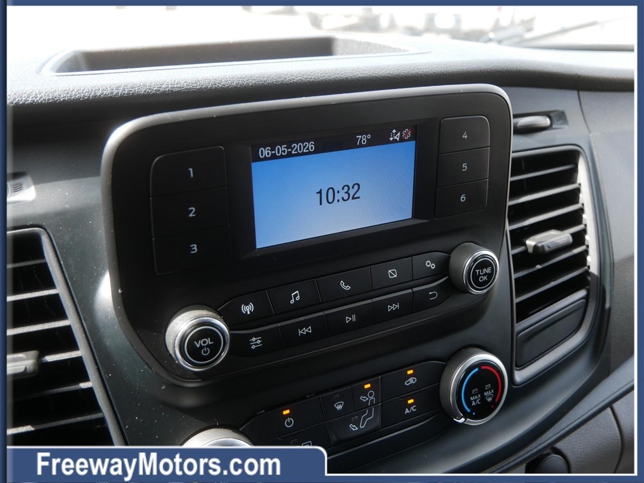 Ford Transit Passenger Wagon T-350 148" Med Roof XL AWD 2024