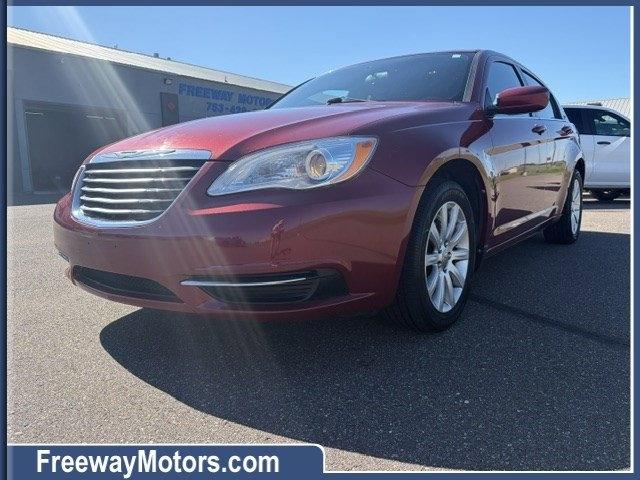 2013 Chrysler 200 4dr Sdn Touring