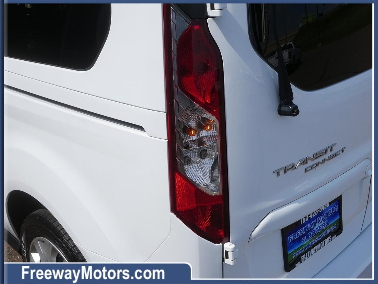 Ford Transit Connect Wagon XLT LWB w/Rear Symmetrical Doors 2022
