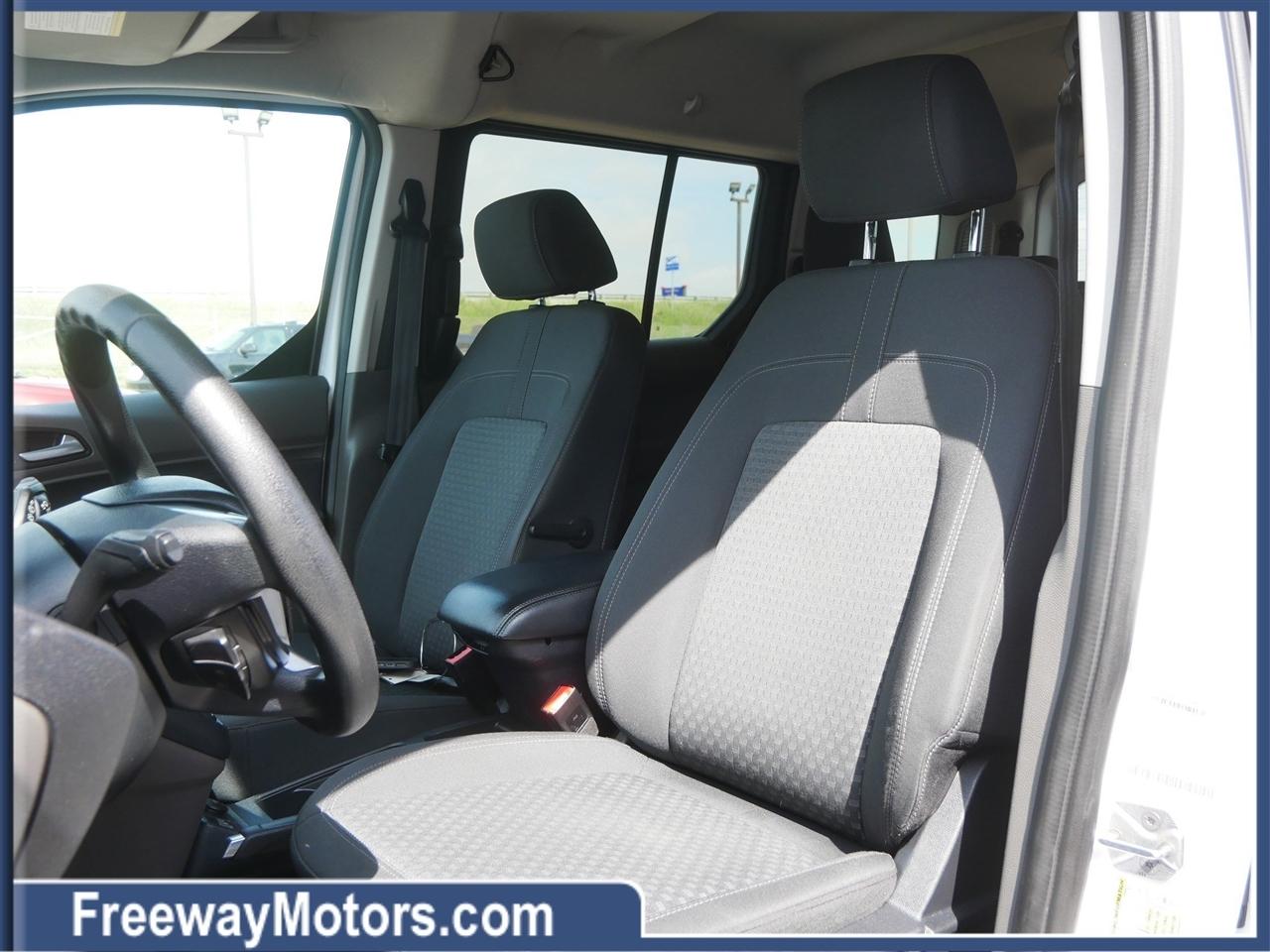 Ford Transit Connect Wagon XLT LWB w/Rear Symmetrical Doors 2022