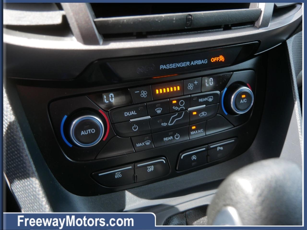 Ford Transit Connect Wagon XLT LWB w/Rear Symmetrical Doors 2022