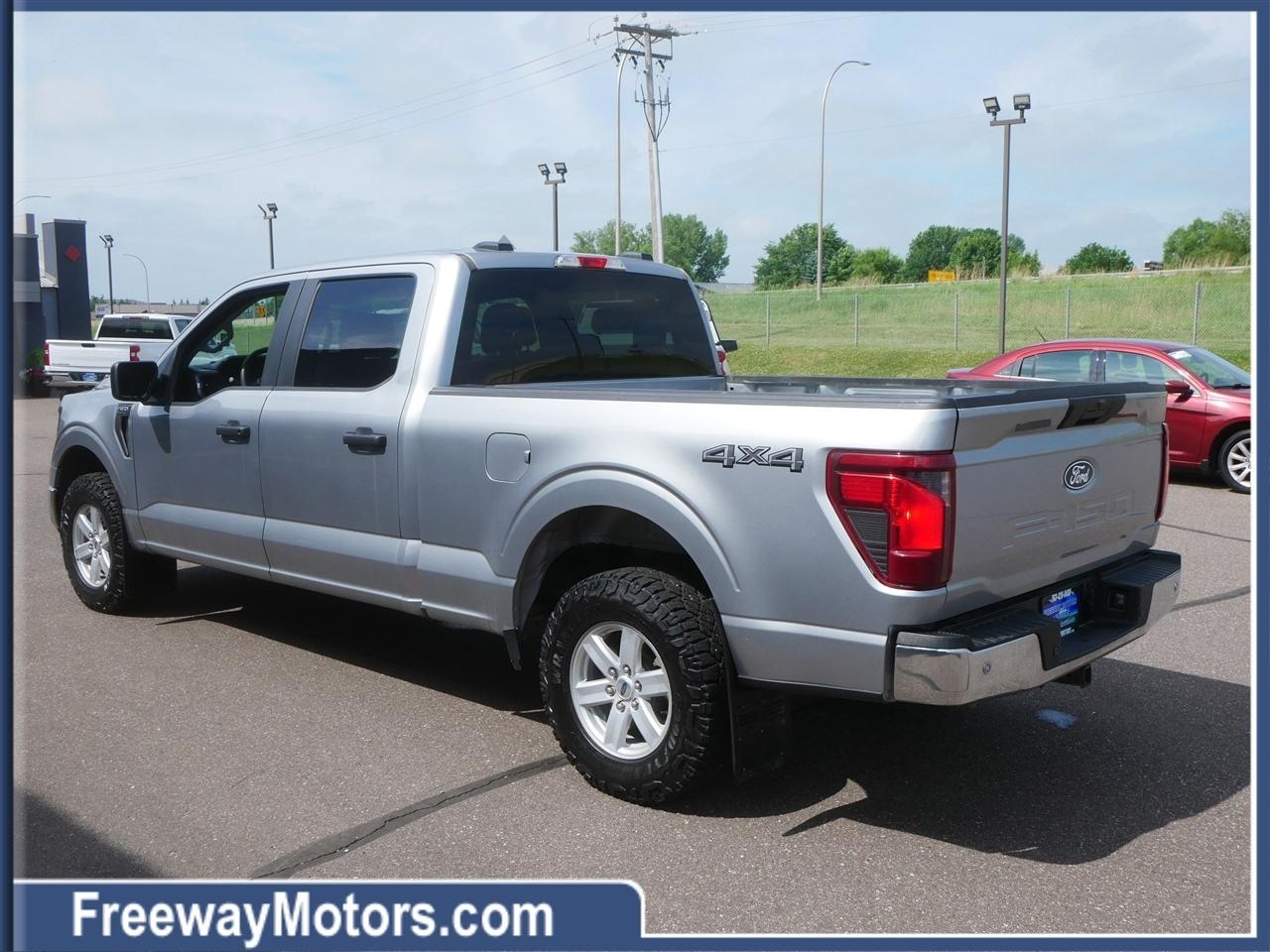 Ford F-150 XL 4WD SuperCrew 5.5' Box 2024