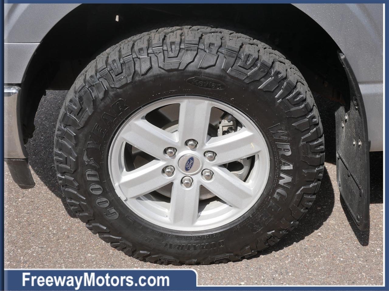 Ford F-150 XL 4WD SuperCrew 5.5' Box 2024