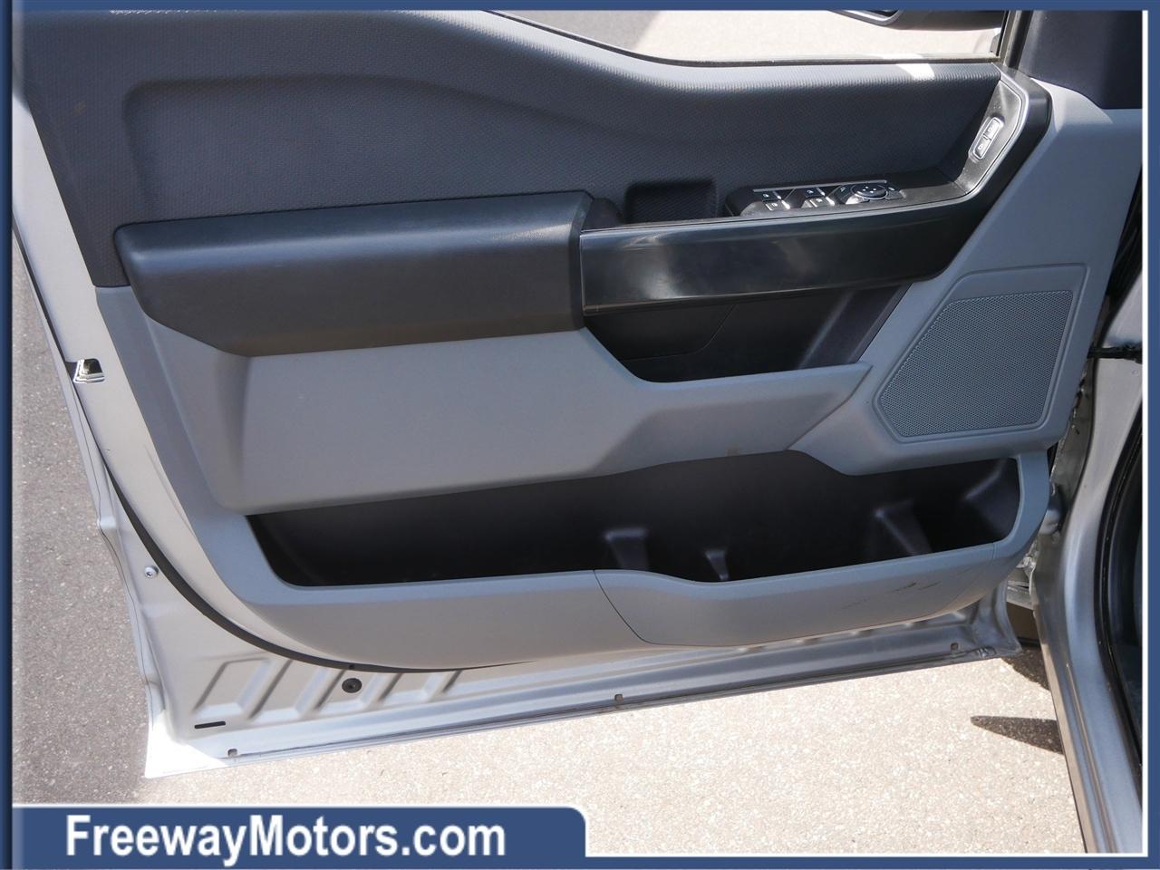 Ford F-150 XL 4WD SuperCrew 5.5' Box 2024