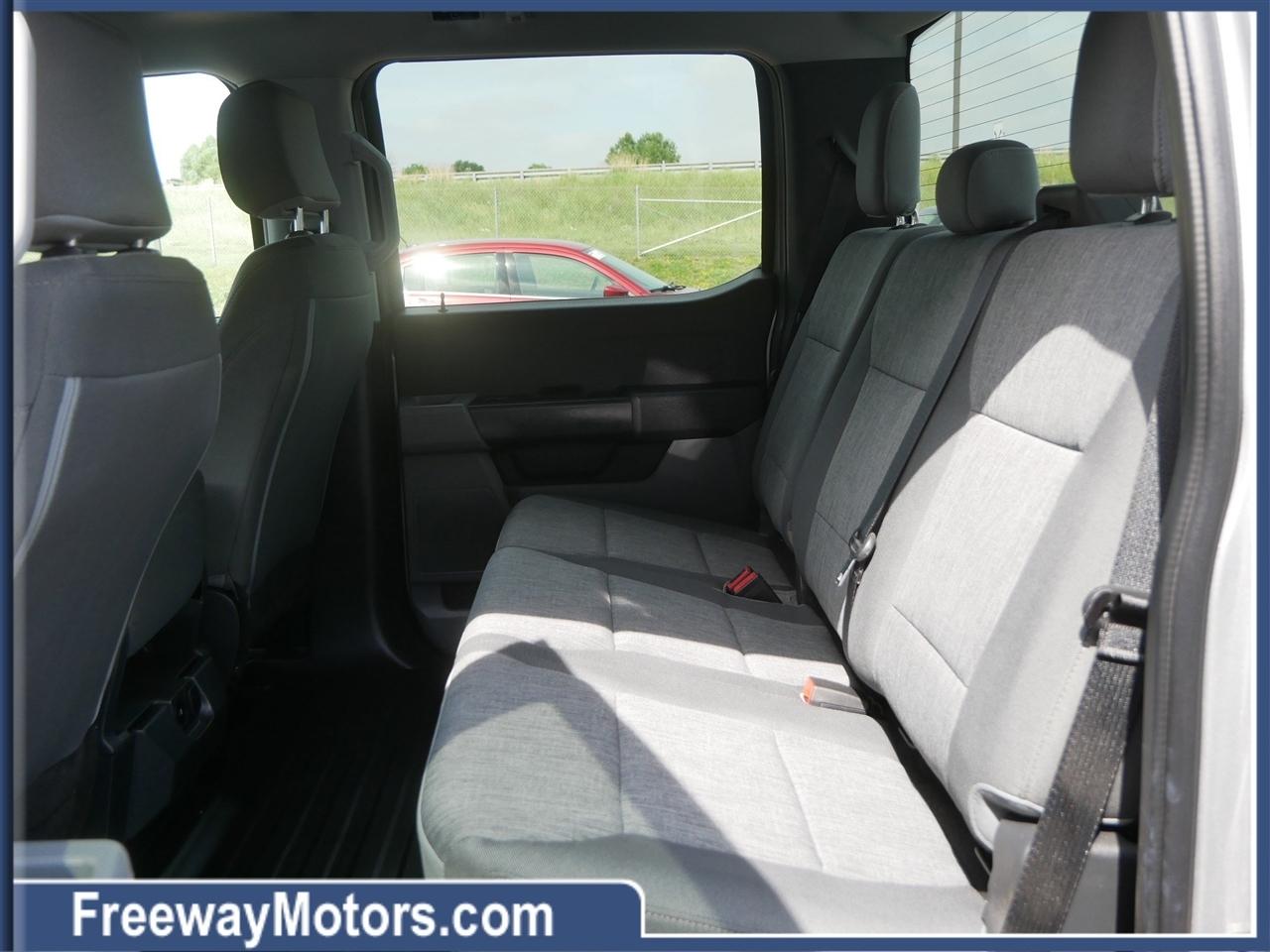 Ford F-150 XL 4WD SuperCrew 5.5' Box 2024