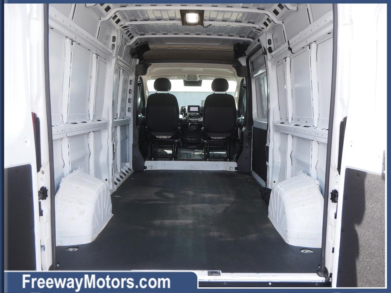 RAM ProMaster Cargo Van Tradesman 2500 High Roof 159" WB w/Pass Seat 2024