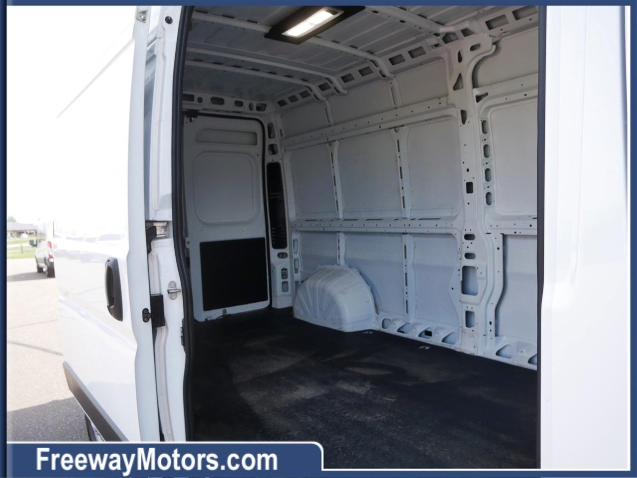 RAM ProMaster Cargo Van Tradesman 2500 High Roof 159" WB w/Pass Seat 2024