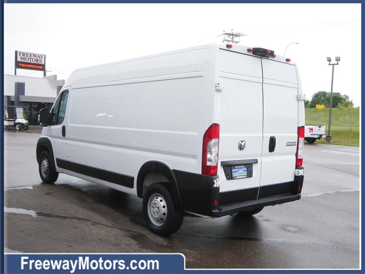 RAM ProMaster Cargo Van Tradesman 2500 High Roof 159" WB w/Pass Seat 2024