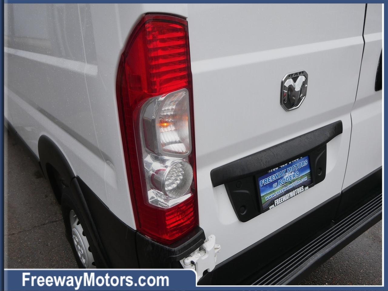 RAM ProMaster Cargo Van Tradesman 2500 High Roof 159" WB w/Pass Seat 2024