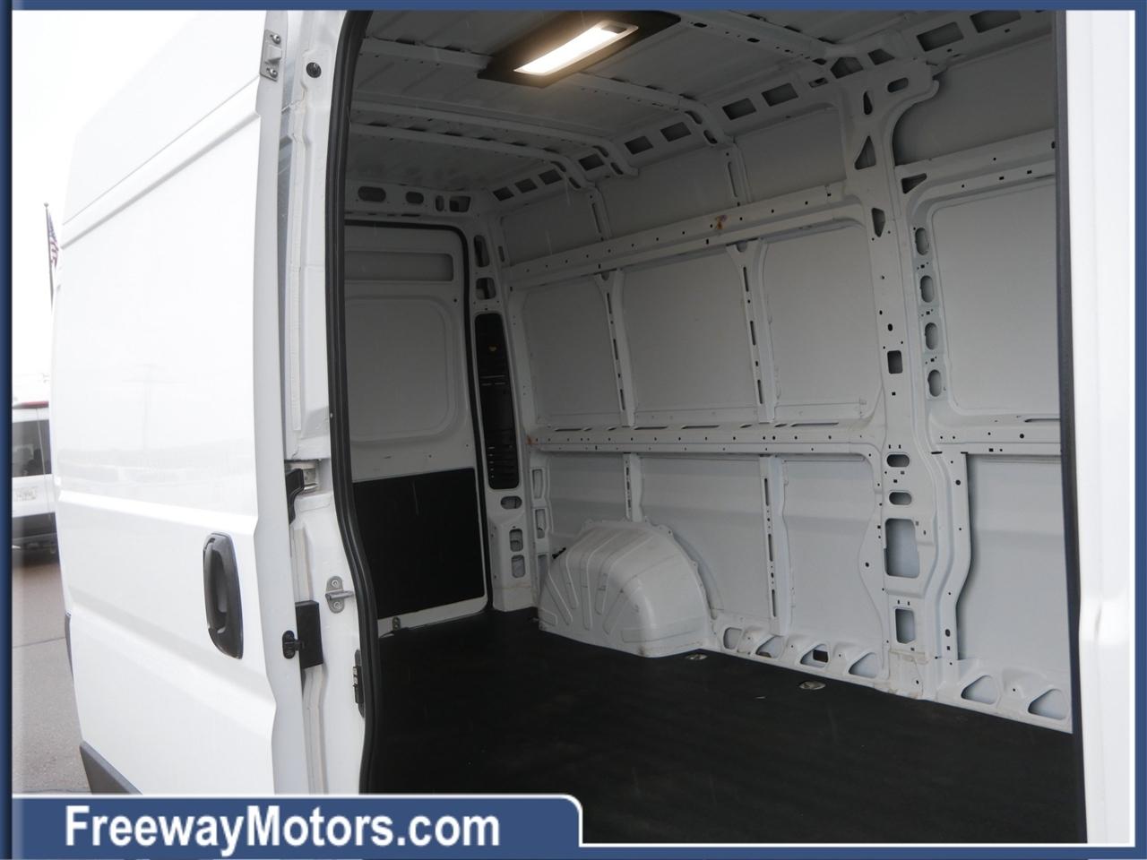 RAM ProMaster Cargo Van Tradesman 2500 High Roof 159" WB w/Pass Seat 2024