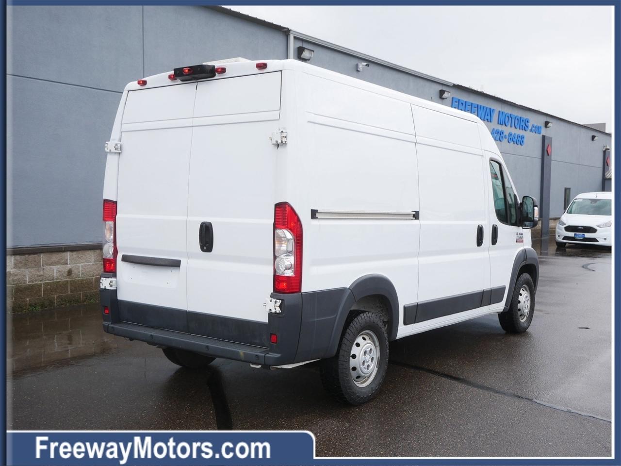 RAM ProMaster Cargo Van 2500 High Roof 136" WB 2017