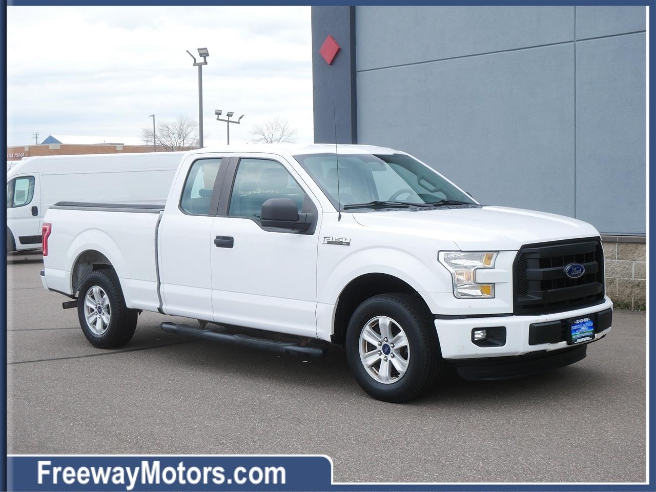 2015 Ford F-150 2WD SuperCab 145" XL
