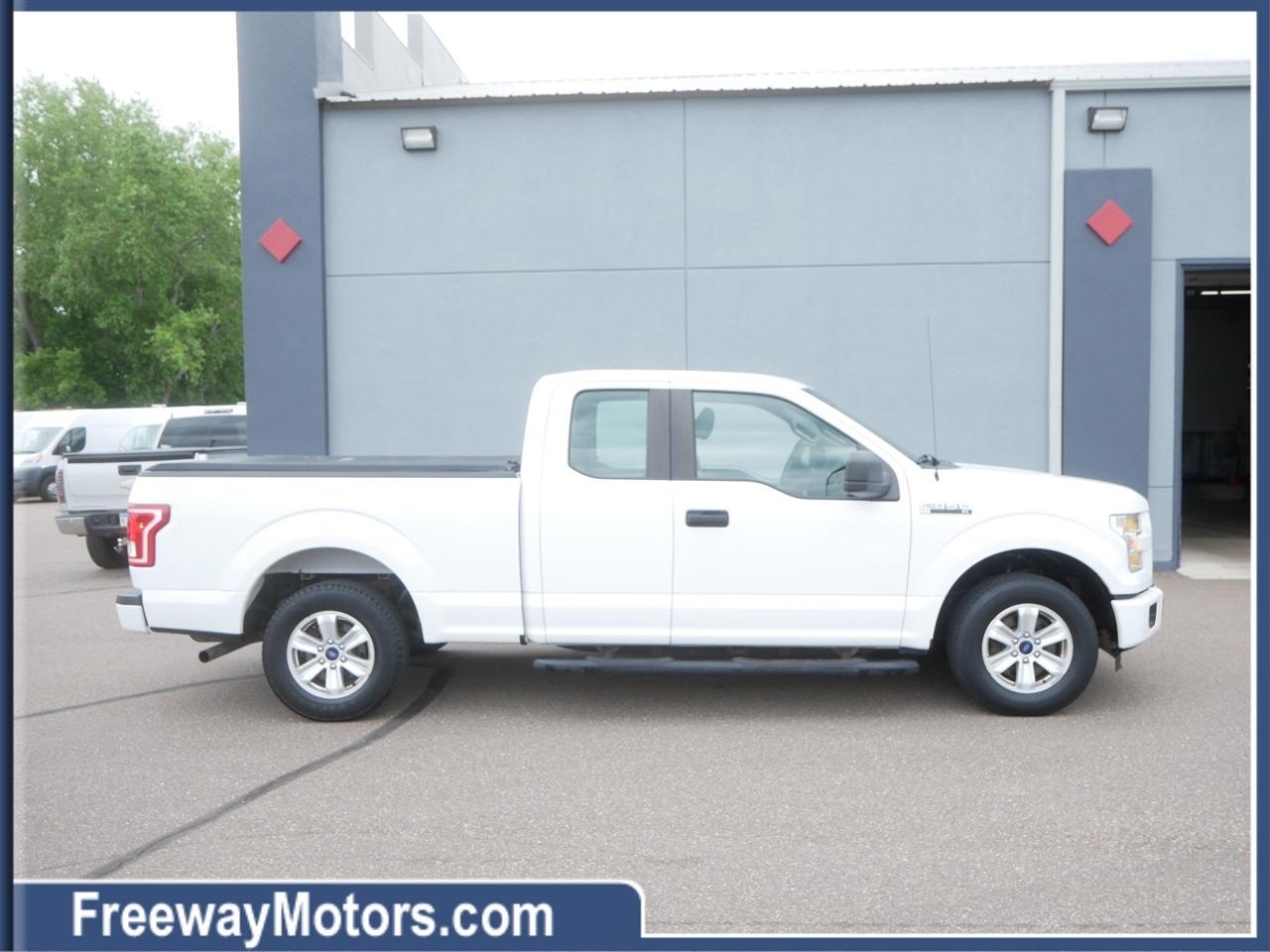 Ford F-150 2WD SuperCab 145" XLT 2015