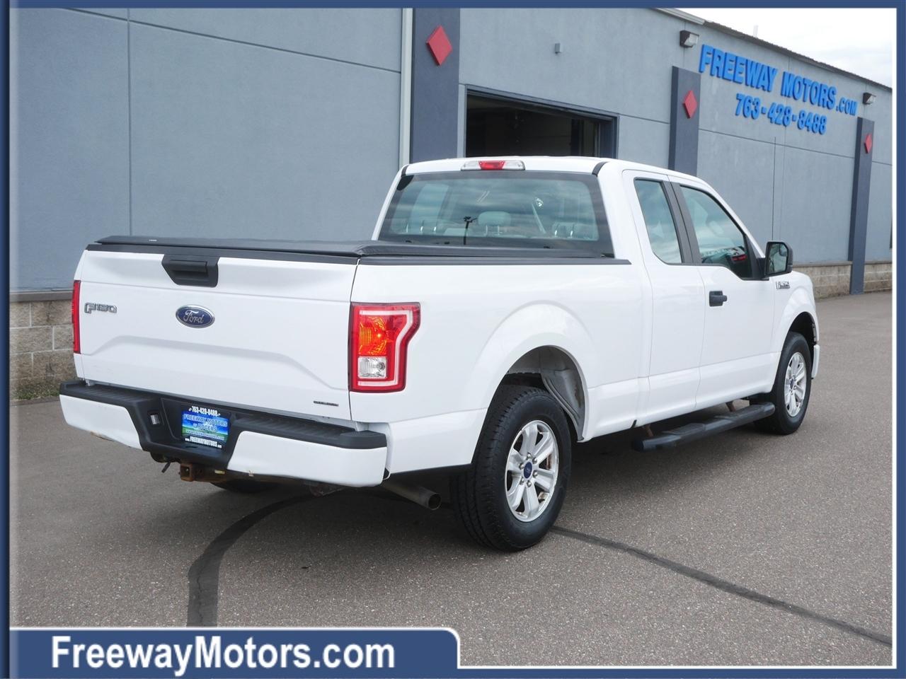 Ford F-150 2WD SuperCab 145" XLT 2015