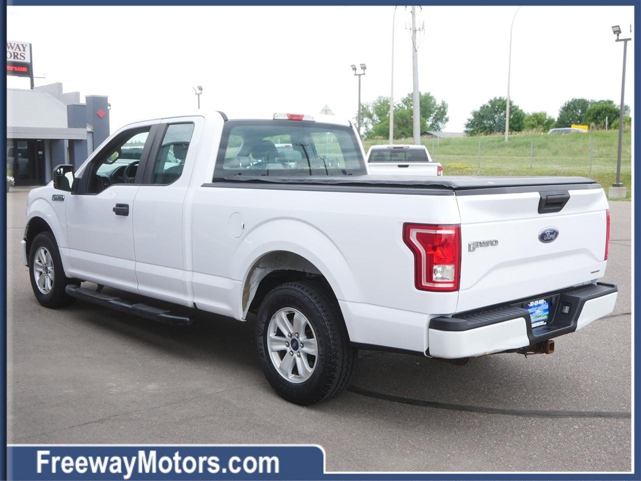 Ford F-150 2WD SuperCab 145" XLT 2015