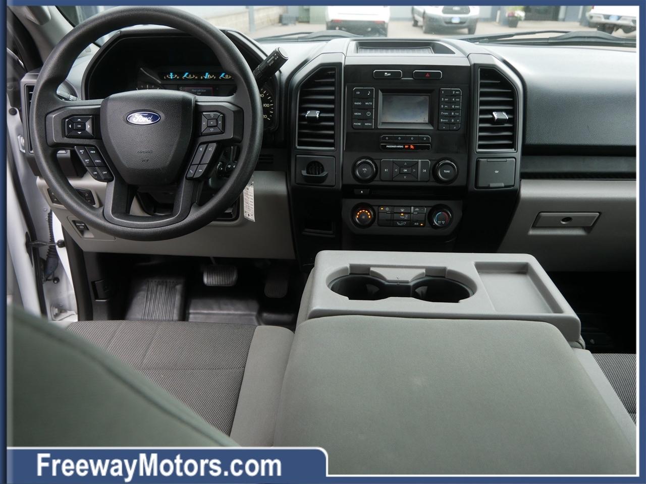 Ford F-150 2WD SuperCab 145" XLT 2015