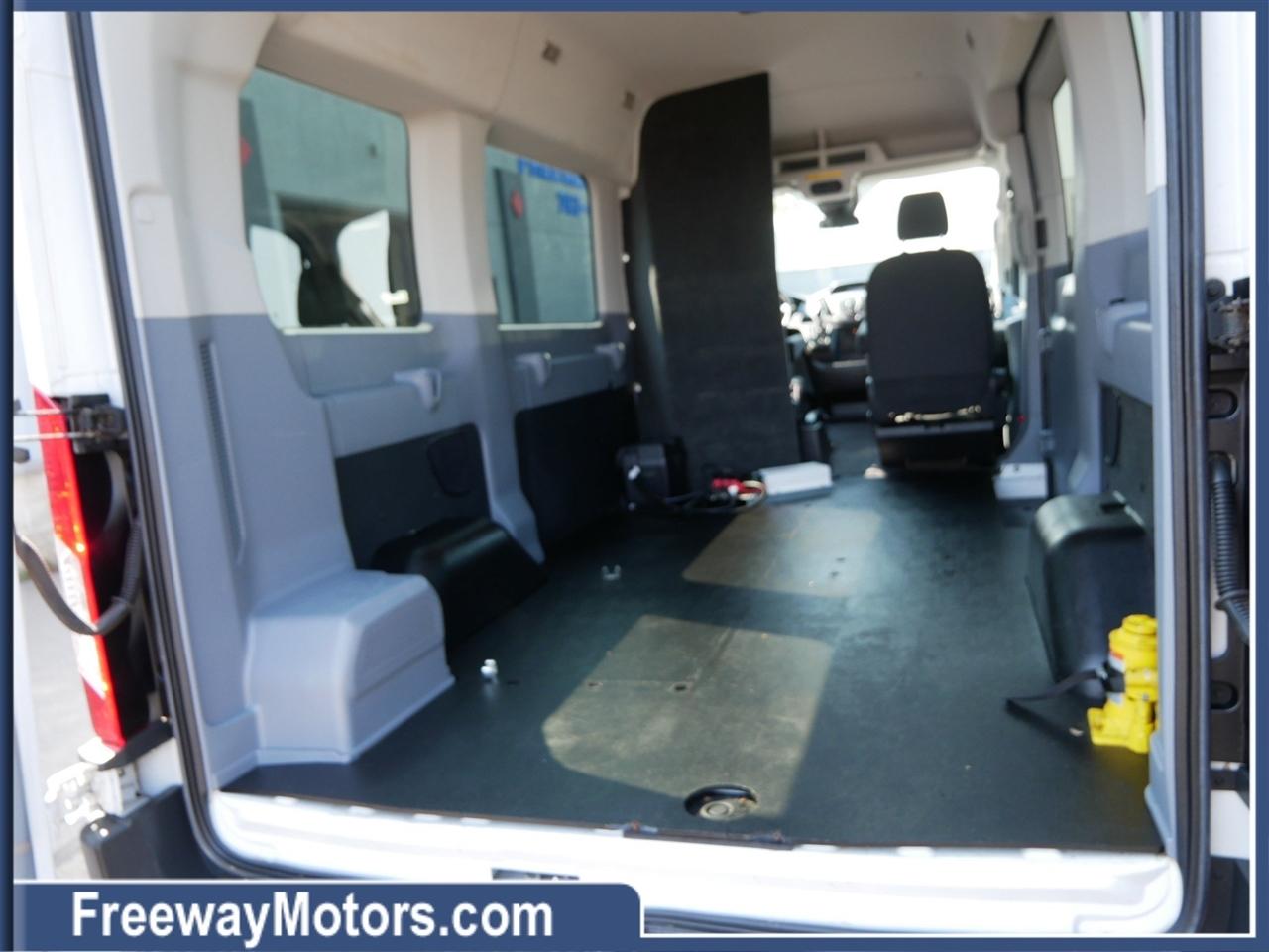 Ford Transit Wagon T-150 130" Med Roof XL Sliding RH Dr 2016