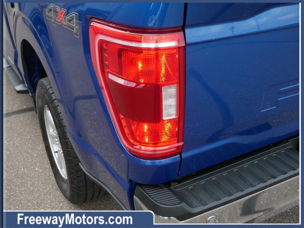 Ford F-150 XL 4WD SuperCrew 5.5' Box 2022