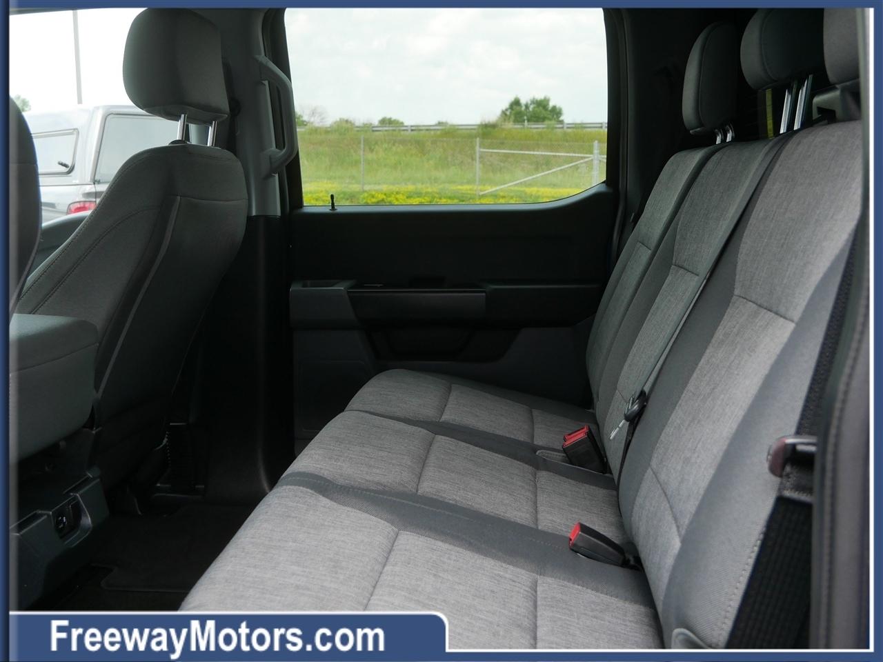 Ford F-150 XL 4WD SuperCrew 5.5' Box 2022