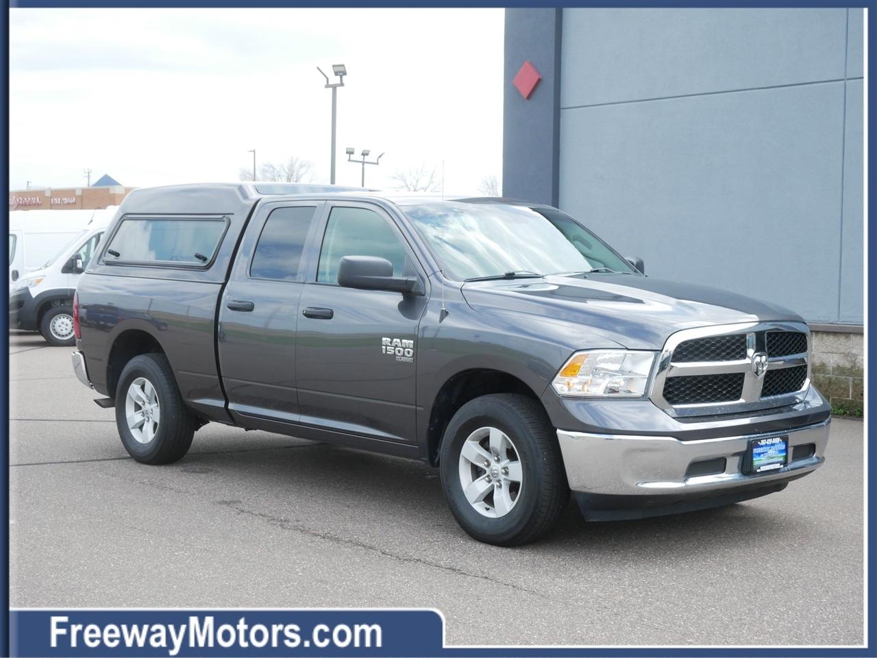 RAM 1500 Classic Tradesman 4x4 Quad Cab 6'4" Box 2023