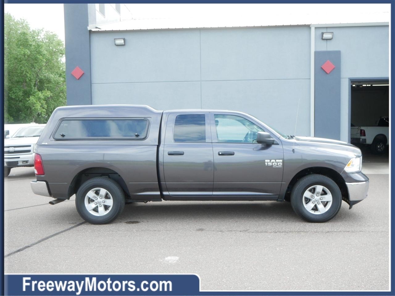 RAM 1500 Classic Tradesman 4x4 Quad Cab 6'4" Box 2023