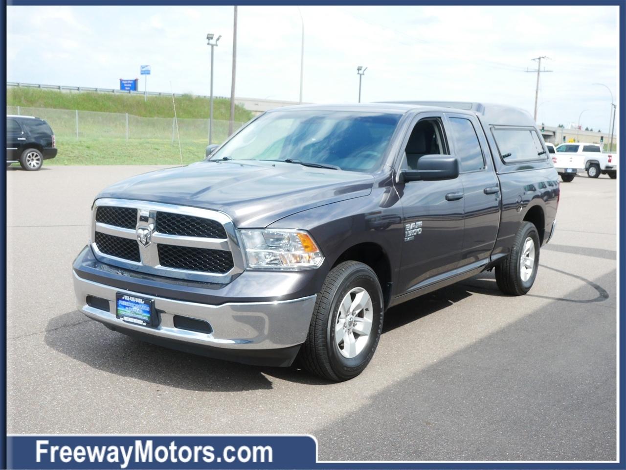 RAM 1500 Classic Tradesman 4x4 Quad Cab 6'4" Box 2023