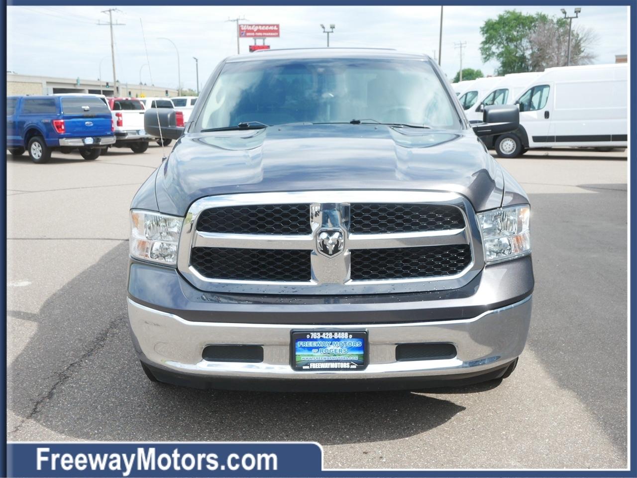 RAM 1500 Classic Tradesman 4x4 Quad Cab 6'4" Box 2023