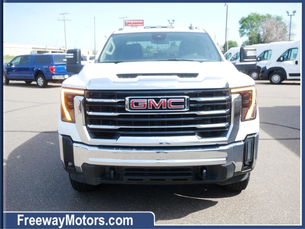 GMC Sierra 3500HD 4WD Crew Cab 172" SLE 2024