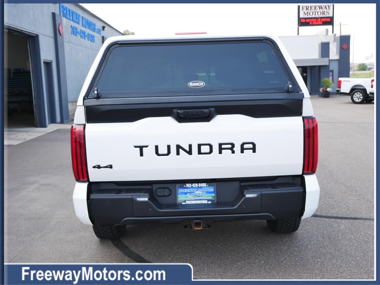 Toyota Tundra 4WD SR5 CrewMax 5.5' Bed (Natl) 2023