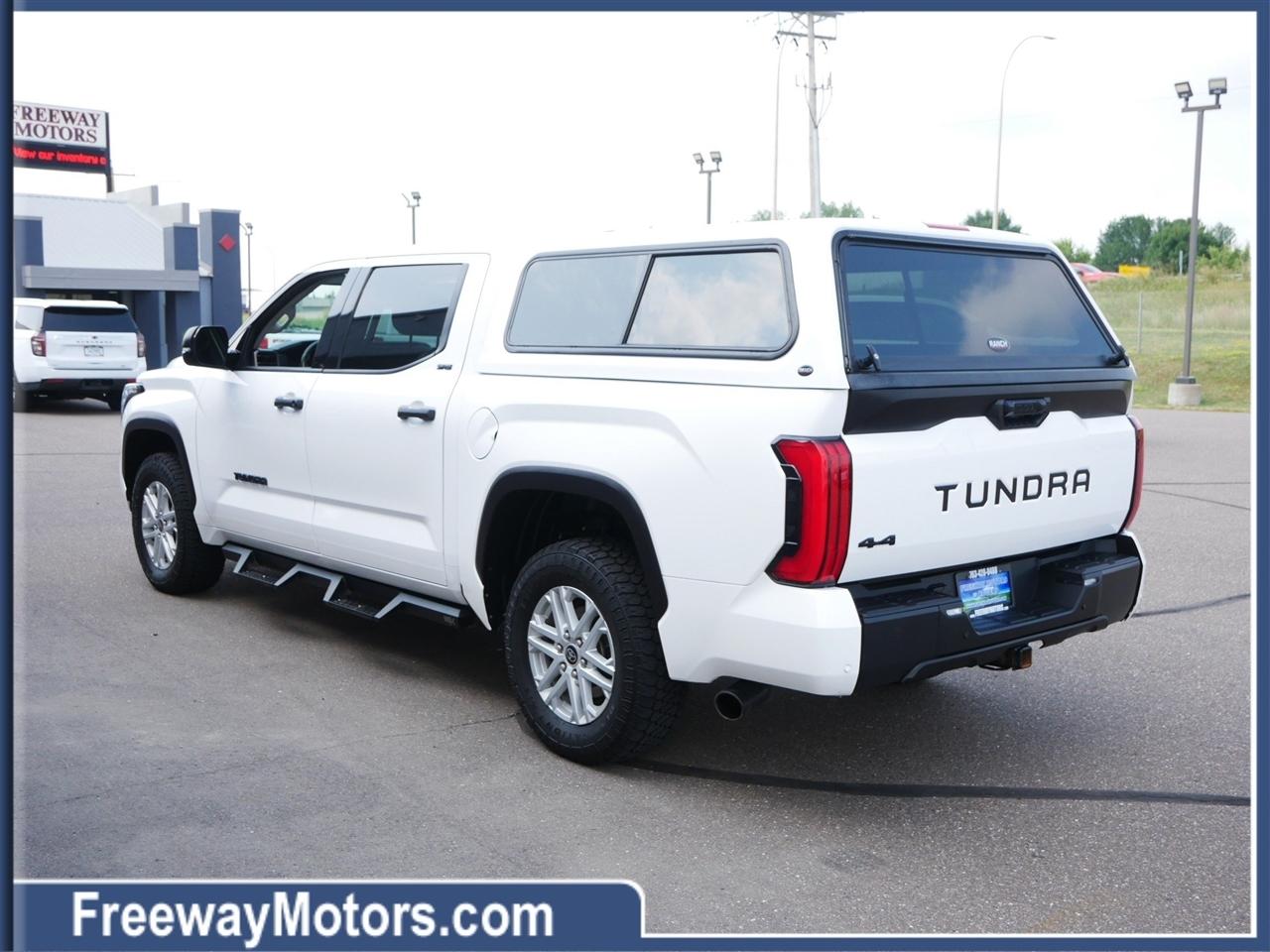 Toyota Tundra 4WD SR5 CrewMax 5.5' Bed (Natl) 2023