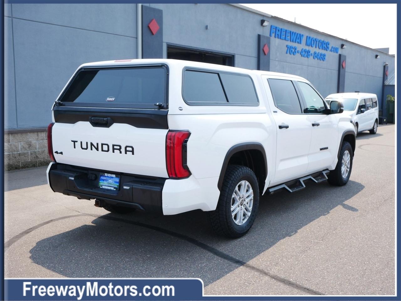Toyota Tundra 4WD SR5 CrewMax 5.5' Bed (Natl) 2023