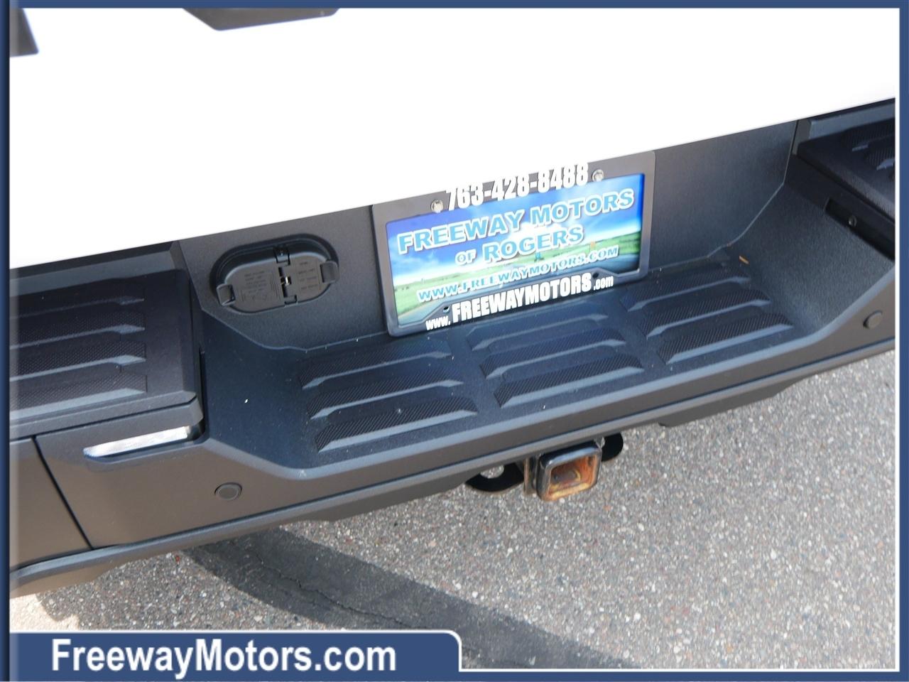 Toyota Tundra 4WD SR5 CrewMax 5.5' Bed (Natl) 2023