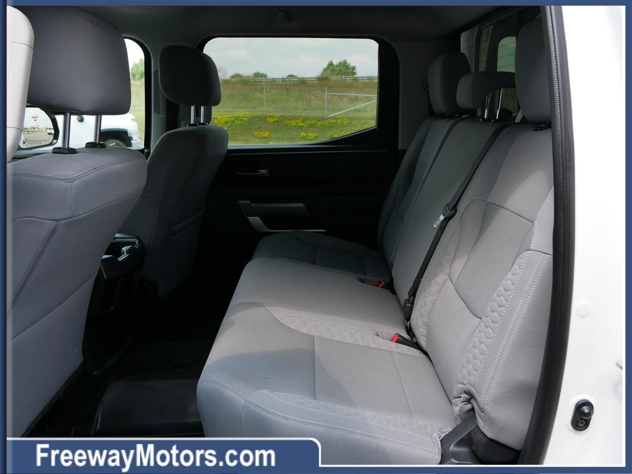 Toyota Tundra 4WD SR5 CrewMax 5.5' Bed (Natl) 2023