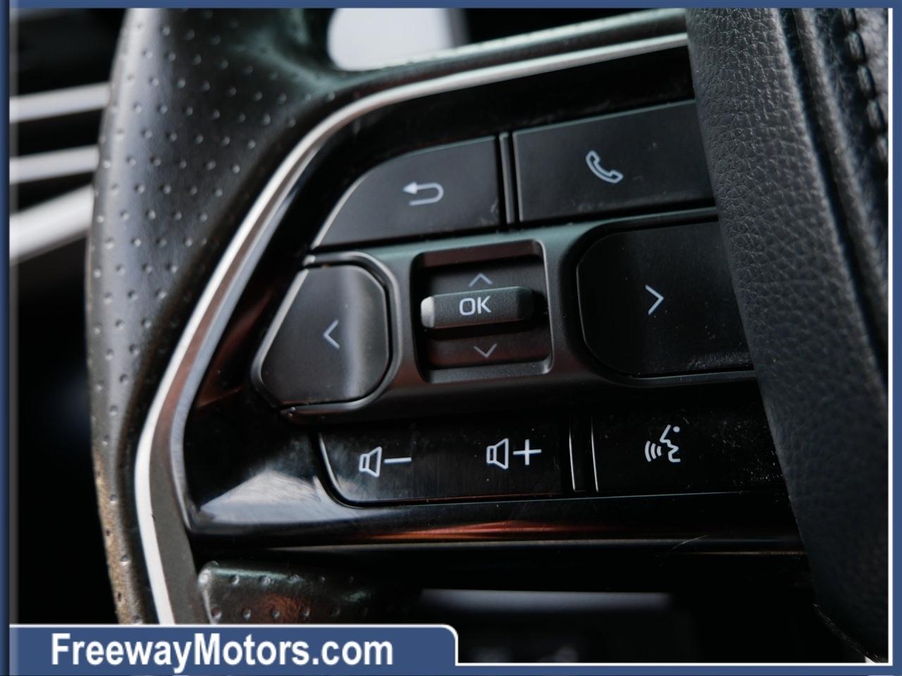 Toyota Tundra 4WD SR5 CrewMax 5.5' Bed (Natl) 2023