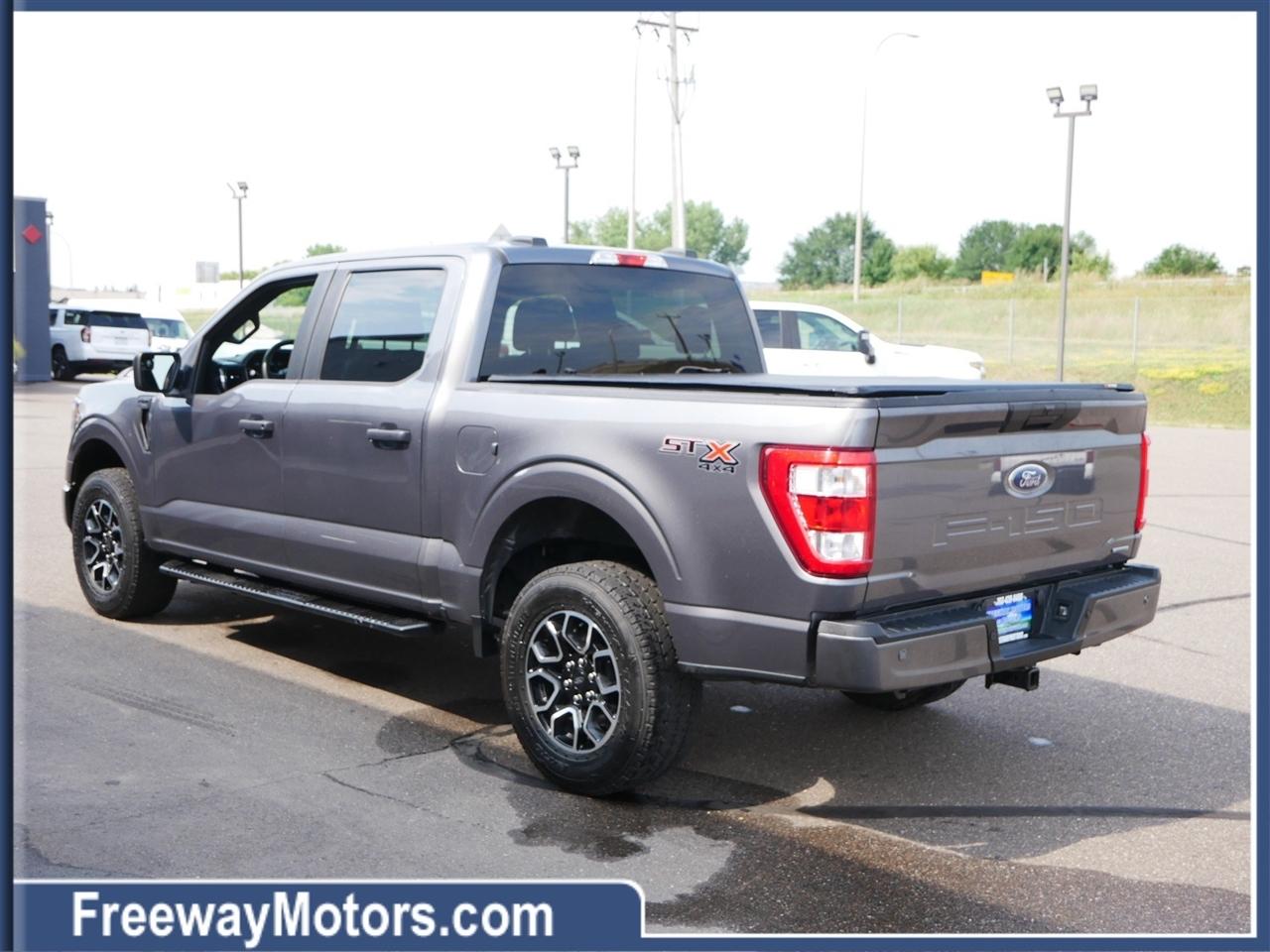 Ford F-150 Lariat 4WD SuperCrew 5.5' Box 2023