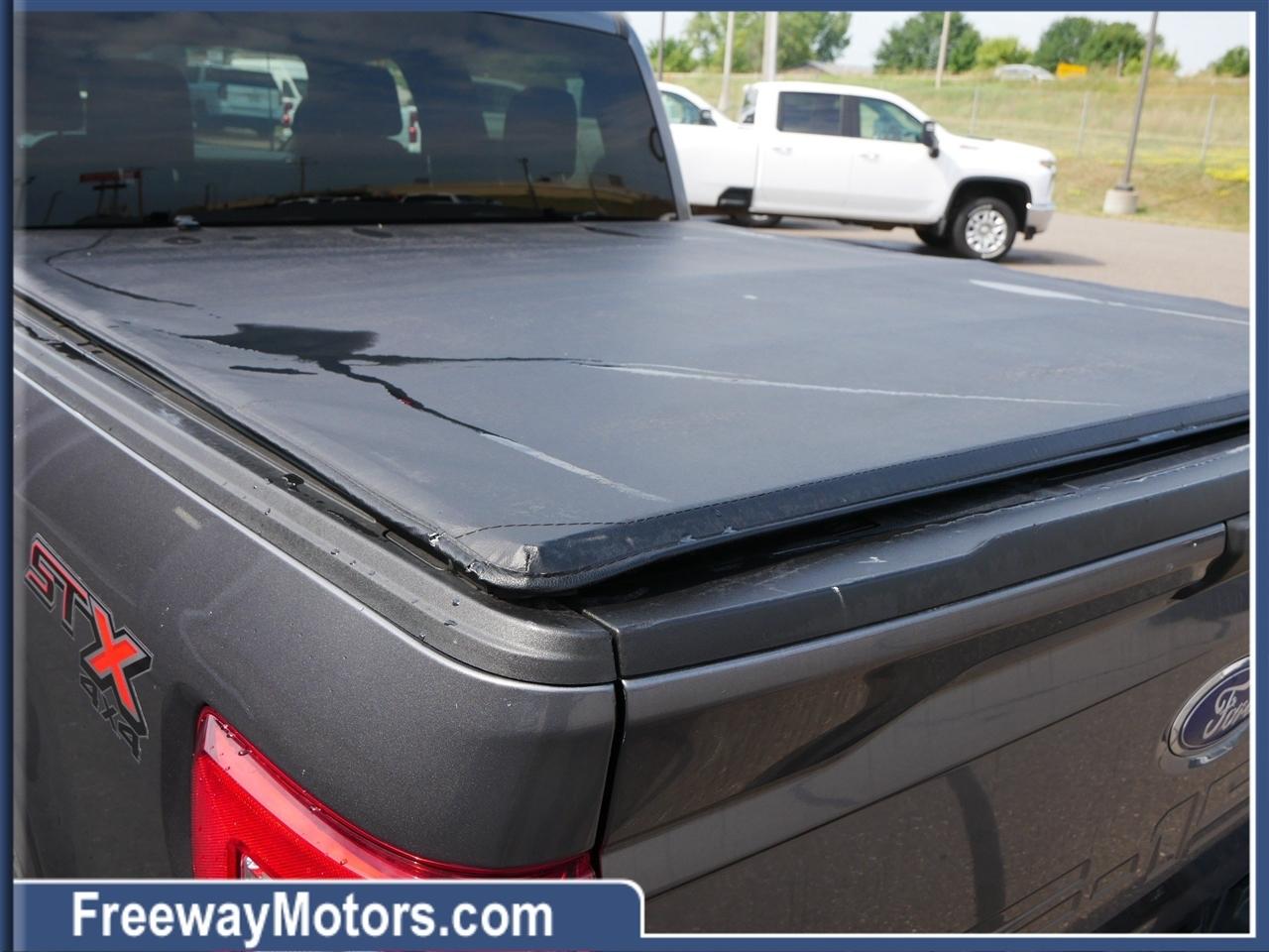 Ford F-150 Lariat 4WD SuperCrew 5.5' Box 2023