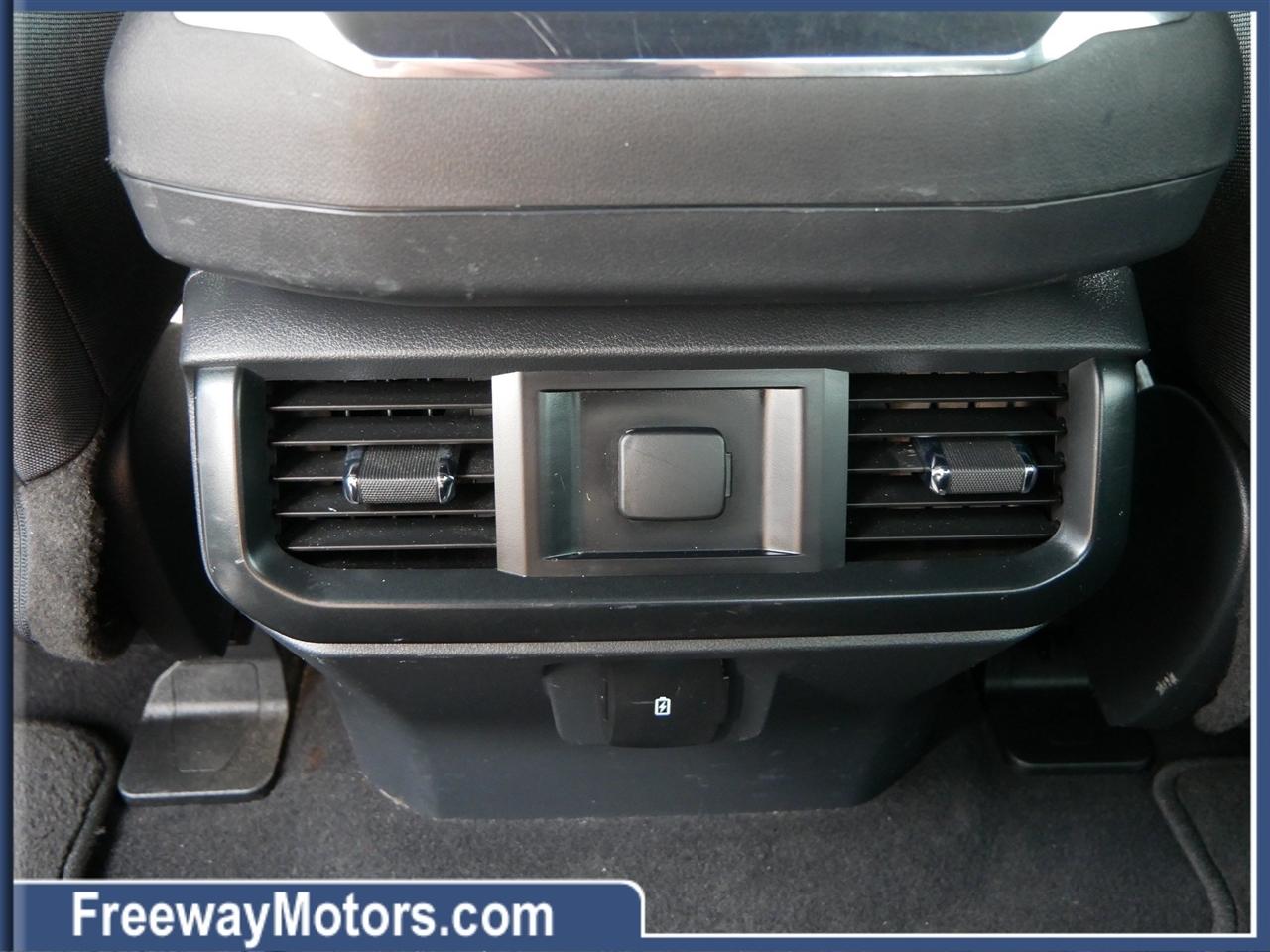 Ford F-150 Lariat 4WD SuperCrew 5.5' Box 2023