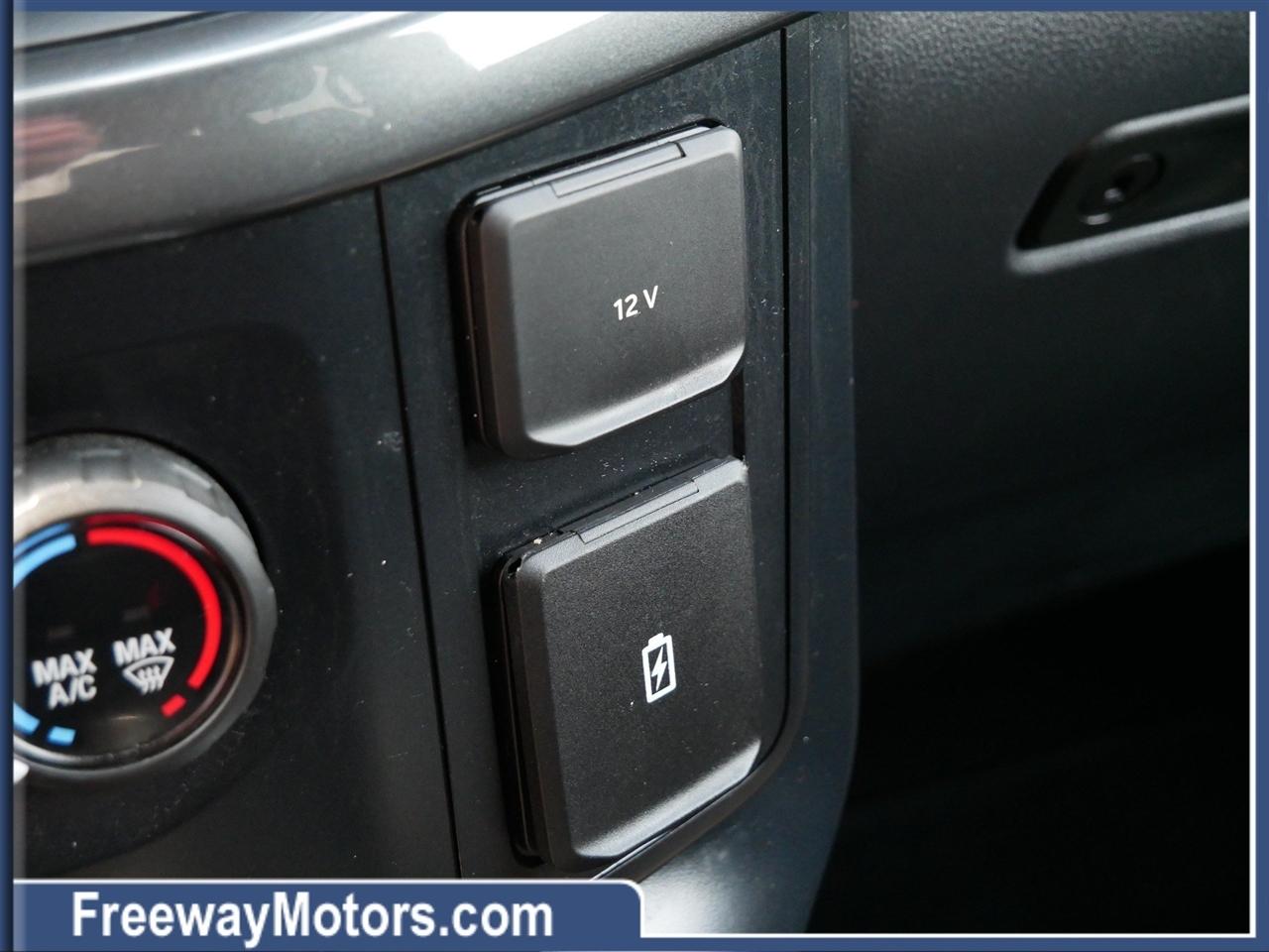 Ford F-150 Lariat 4WD SuperCrew 5.5' Box 2023