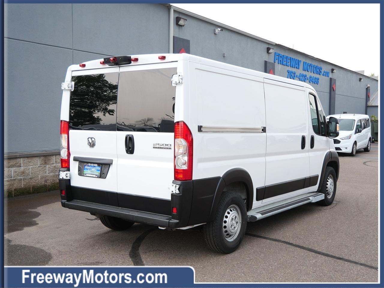 RAM ProMaster Cargo Van Tradesman 2500 Low Roof 136" WB w/Pass Seat 2025
