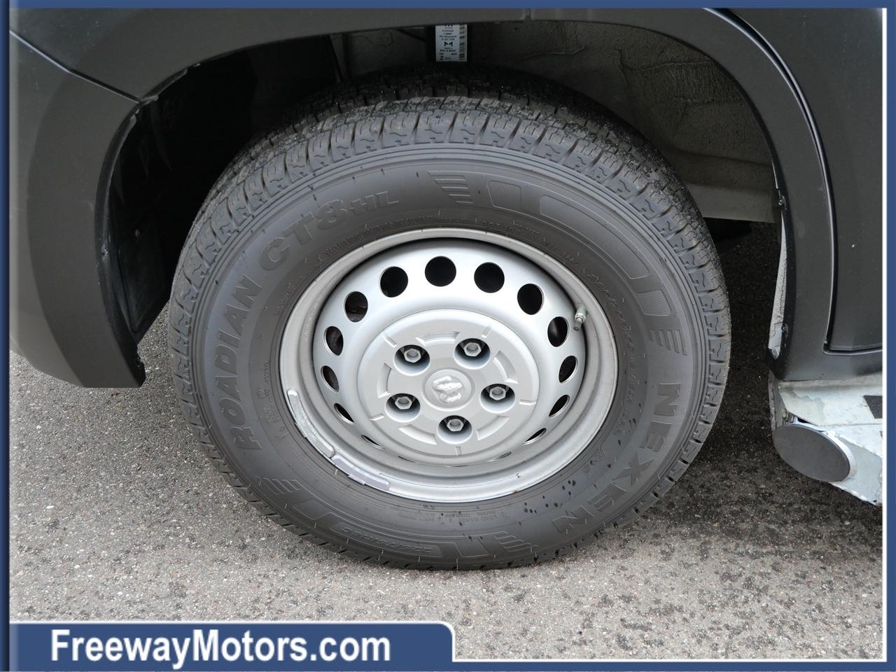 RAM ProMaster Cargo Van Tradesman 2500 Low Roof 136" WB w/Pass Seat 2025
