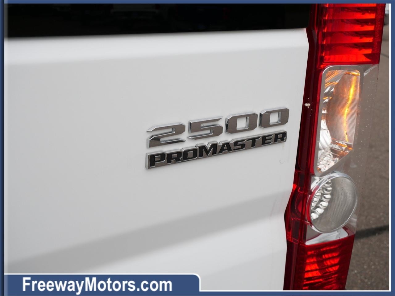 RAM ProMaster Cargo Van Tradesman 2500 Low Roof 136" WB w/Pass Seat 2025