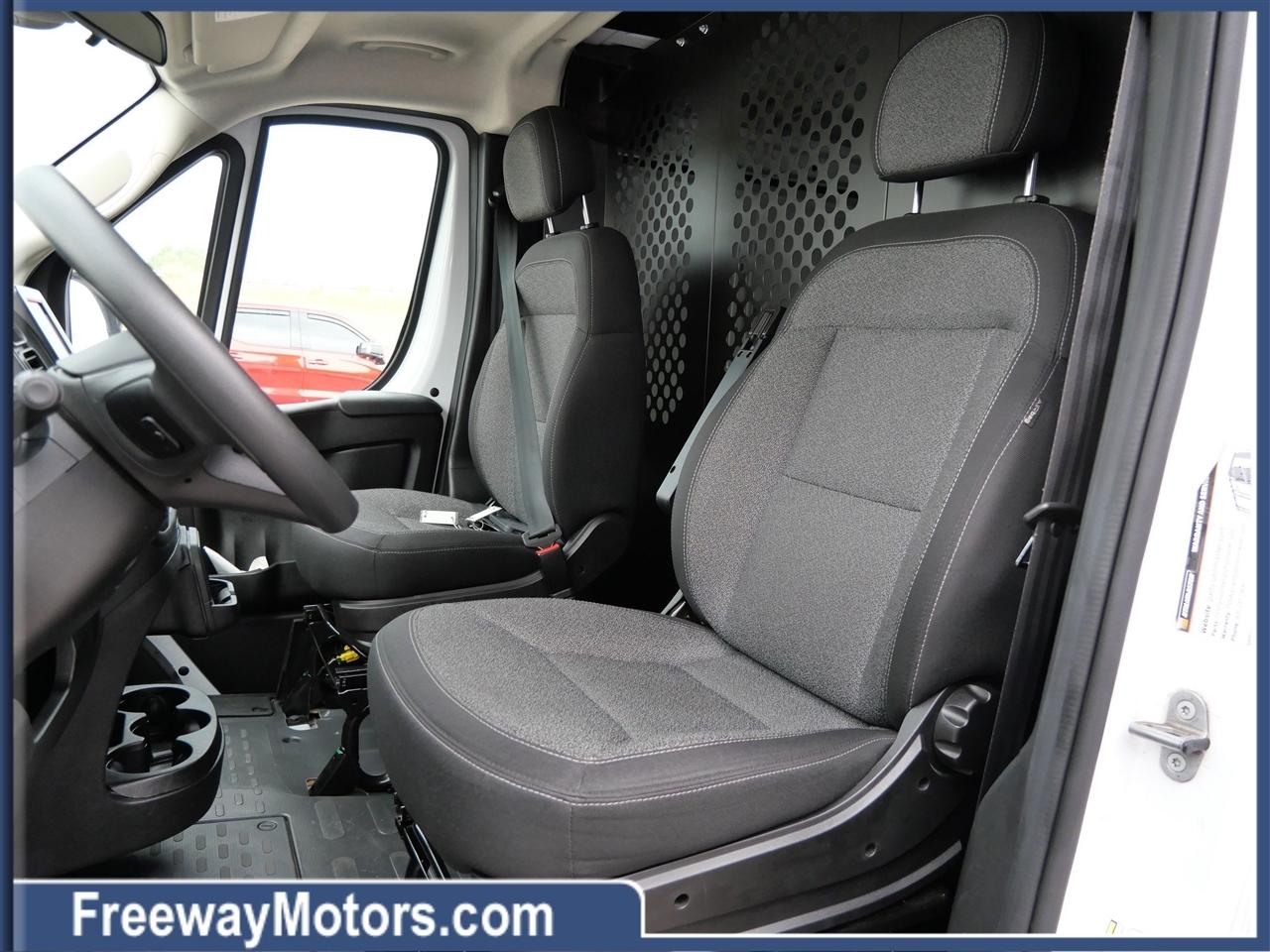 RAM ProMaster Cargo Van Tradesman 2500 Low Roof 136" WB w/Pass Seat 2025