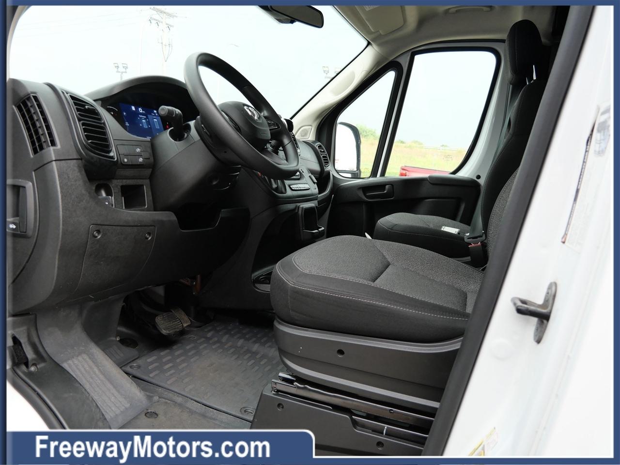 RAM ProMaster Cargo Van Tradesman 2500 Low Roof 136" WB w/Pass Seat 2025