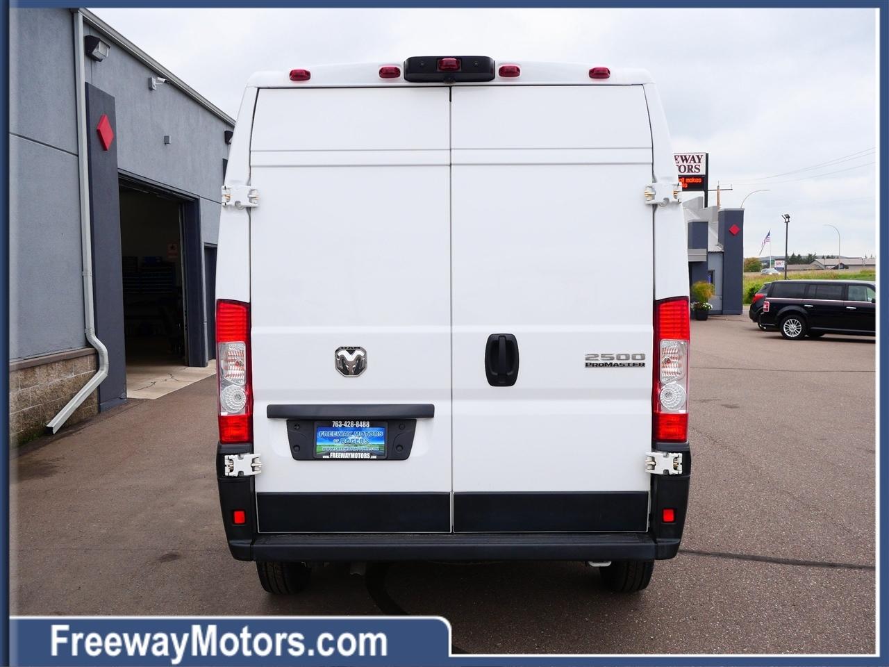 RAM ProMaster Cargo Van Tradesman 2500 High Roof 159" WB w/Pass Seat 2024