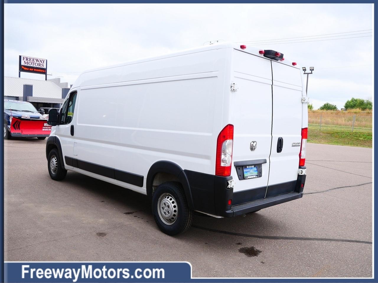 RAM ProMaster Cargo Van Tradesman 2500 High Roof 159" WB w/Pass Seat 2024