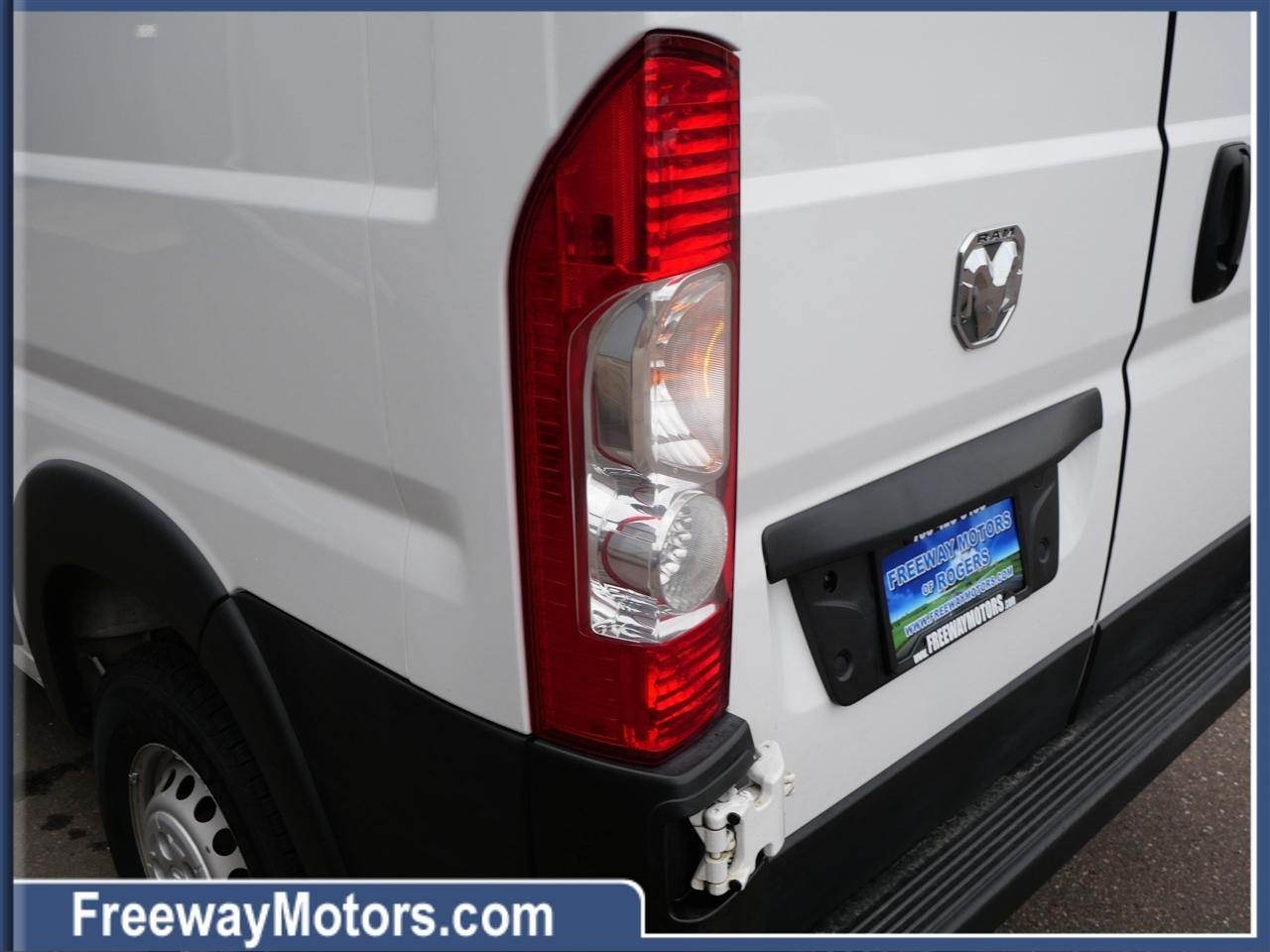 RAM ProMaster Cargo Van Tradesman 2500 High Roof 159" WB w/Pass Seat 2024