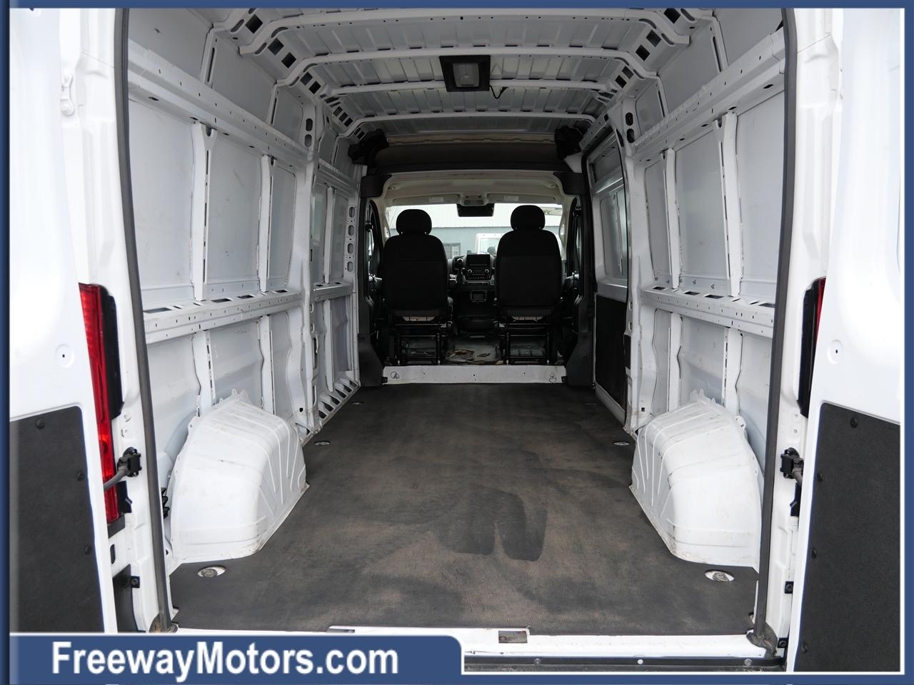 RAM ProMaster Cargo Van Tradesman 2500 High Roof 159" WB w/Pass Seat 2024
