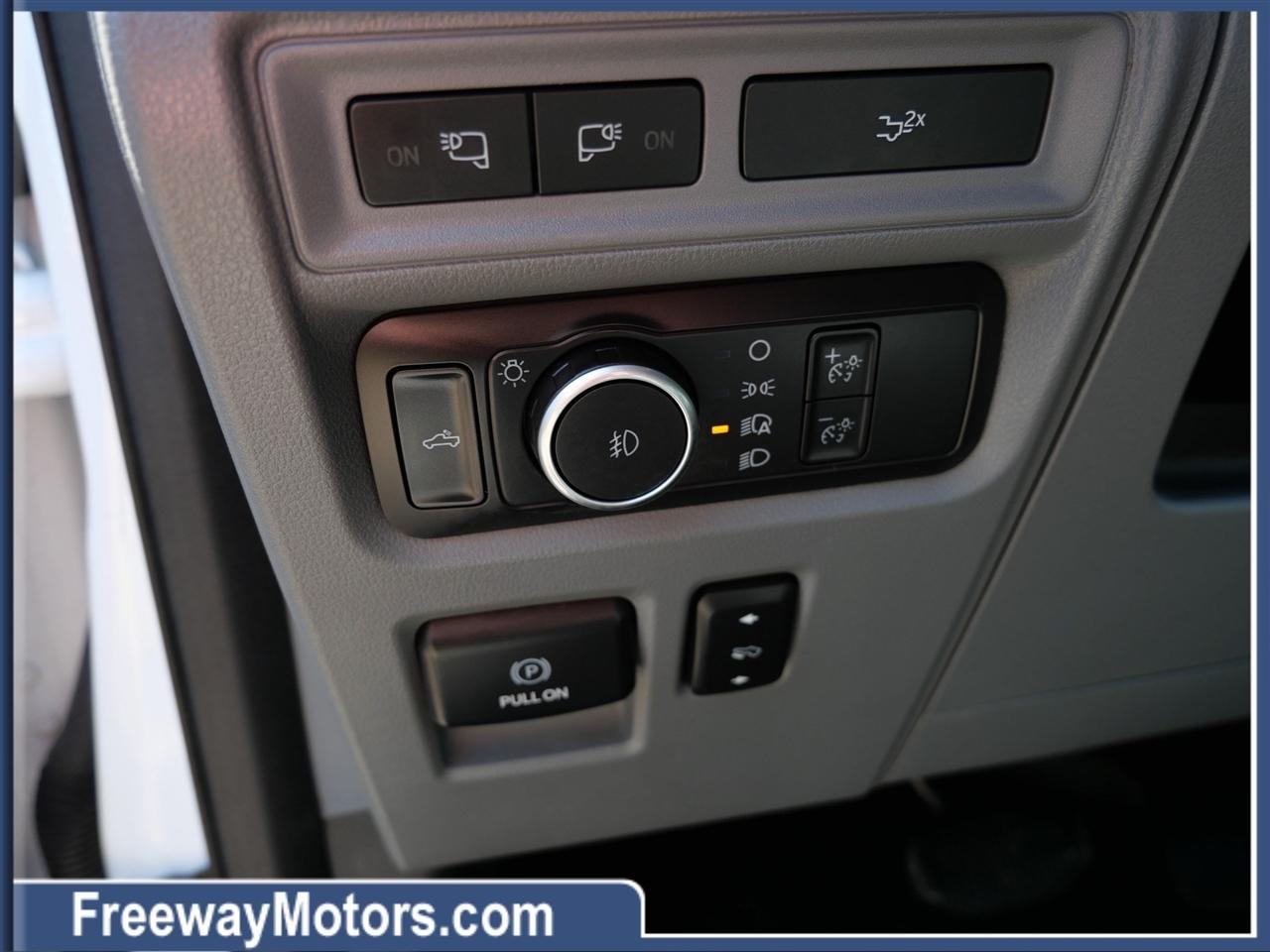 Ford F-150 Lariat SuperCrew 4WD 2022